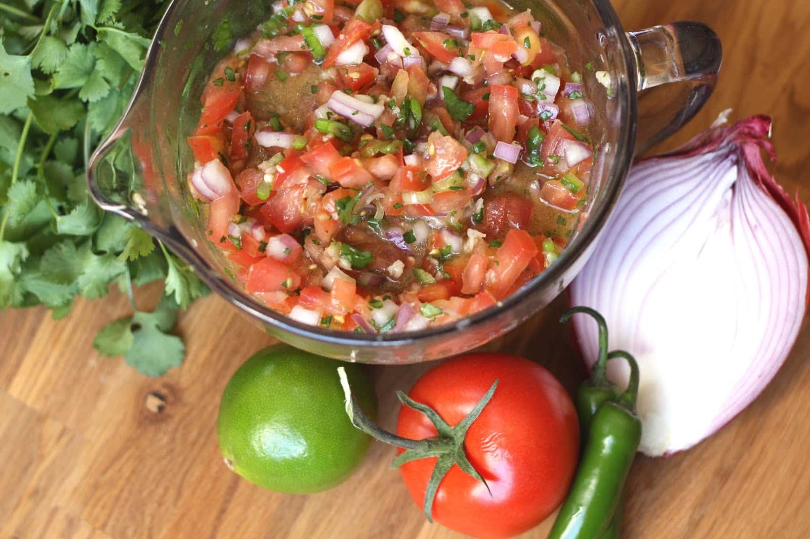 The Mexican Flag in a Bowl: Fresh & Healthy Pico de Gallo